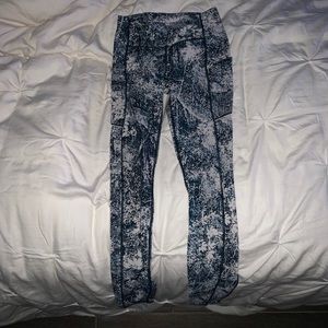 Lululemon leggings size 2